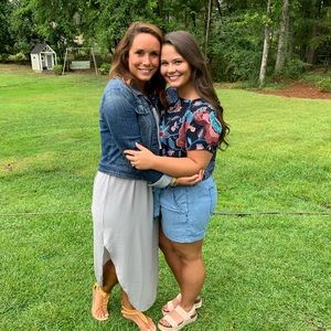 Meet your Posher, Laura